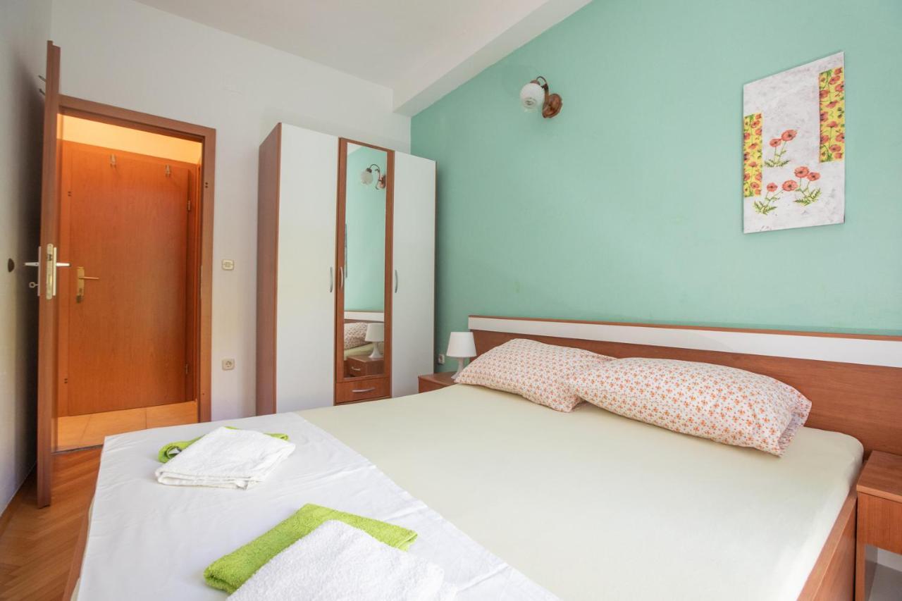 Vega Apartments Podgora Extérieur photo